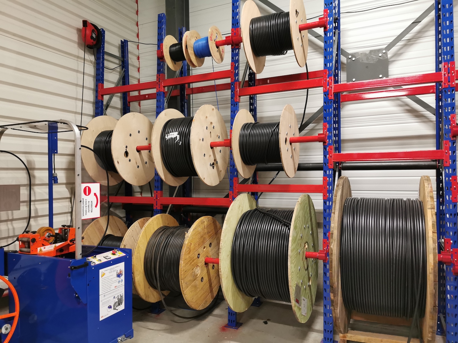 HTBT Distribution - Distributeur indépendant de matériel électrique HTBT Distribution - Distributeur indépendant de matériel électrique